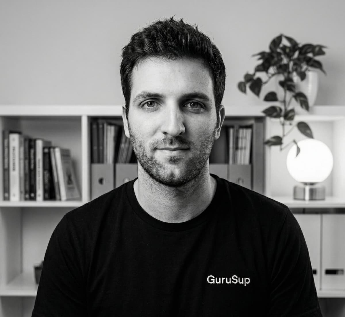Alejandro Mira